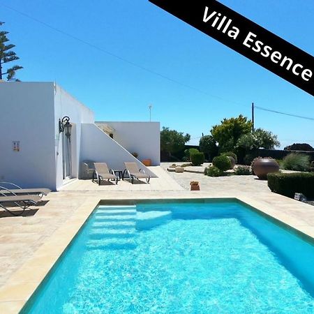 Villa Essence - A Unique Detached Villa With A-C, Heated Private Pool, Hottub, Gardens, Patios And Stunning Views! Tías Kültér fotó